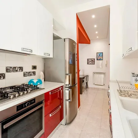 Amy House شقة روما